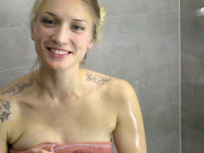 Heiße Duschsause - Bespannt und vollgespritzt